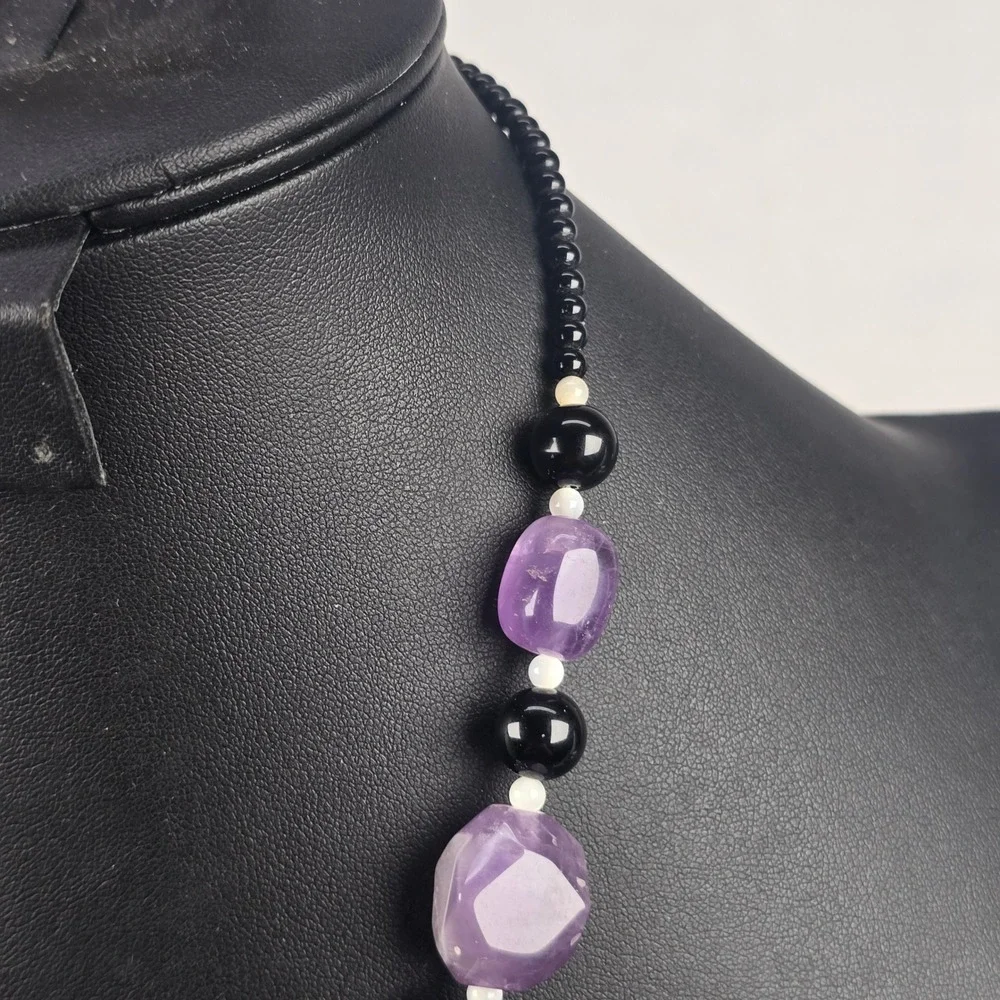 Vintage Lee Sands Mother of Pearl Floral Inlay Necklace Amethyst Black Beads 17